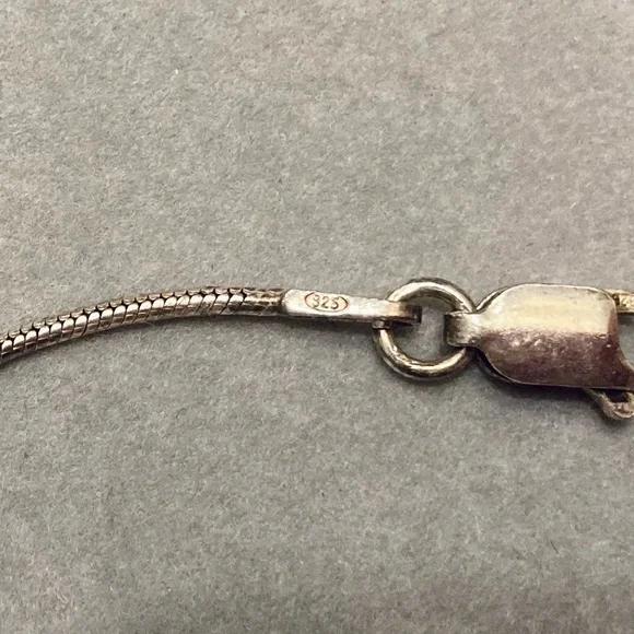 Amber pendant necklace - Picture 7 of 10